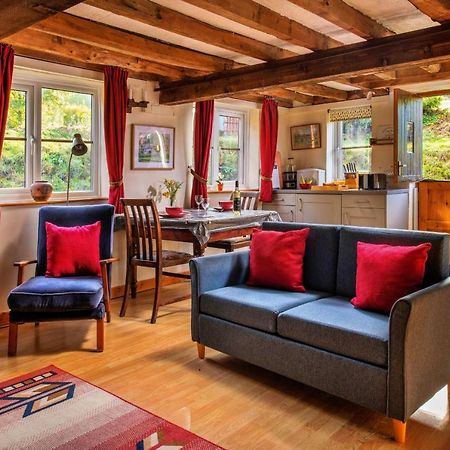 Finest Retreats - Great Cantal Granary ランドリンドッド・ウェルズ エクステリア 写真