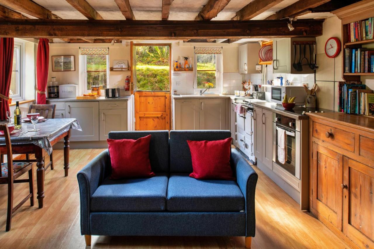 Finest Retreats - Great Cantal Granary ランドリンドッド・ウェルズ エクステリア 写真